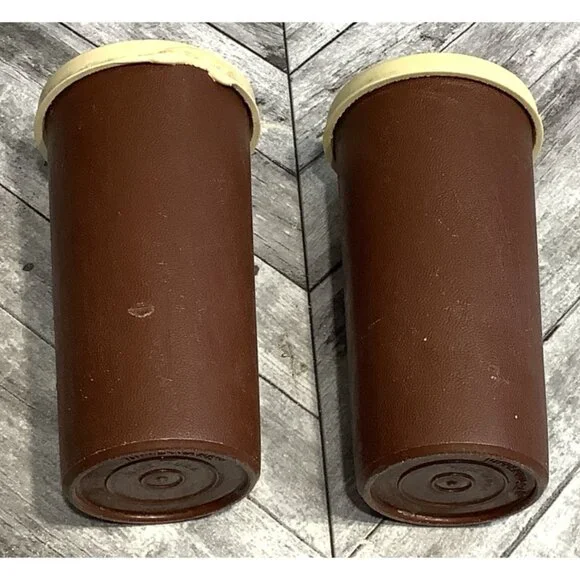 Vintage Tupperware Salt Pepper Shakers #1329 Flip Lids Brown Beige 4.5" Tall - Picture 1 of 7